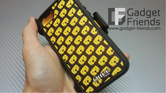 Otterbox iPhone 5 Defender Otter Character Case Otto Pattern ของแท้ 100% เคสมือถือ เคส iPhone5 สุดแจ่มมาพร้อมกับ Grip และลวดลายแมวน้ำตามแบบฉบับ Otterbox เท่โดดเด่นพร้อมการปกป้องสูงสุด 3 ชั้น สะดวกพกพา